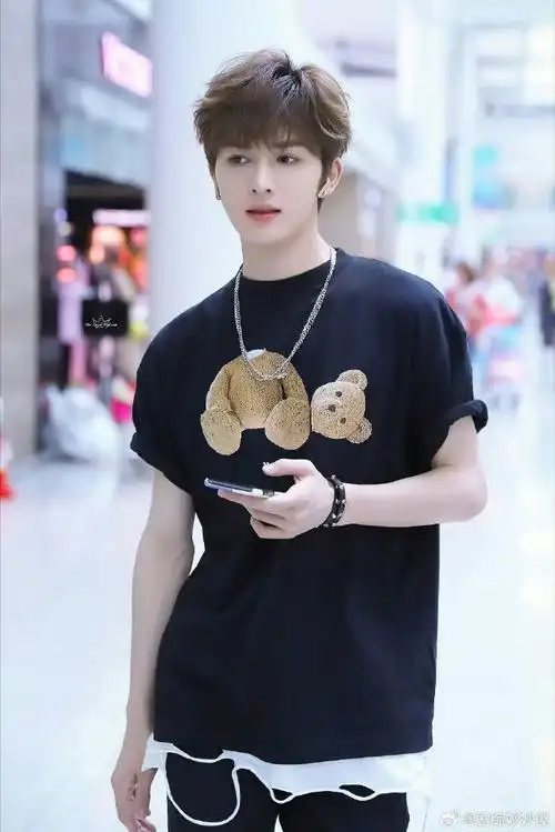 关于朱正廷近期绯闻问题,公司回复:接收到了大家的反馈,在此特地向