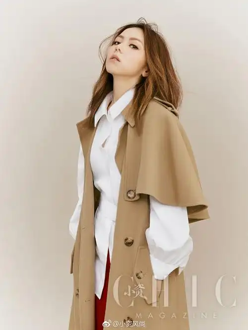 本名邓诗颖,1991年8月16日出生于上海市,中国香港流行乐女歌手,词曲