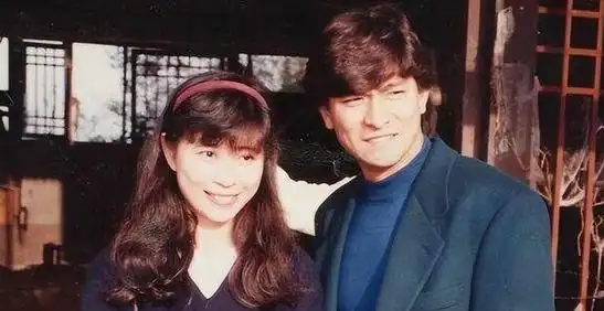 赖文慧我这辈子最幸福的事情就是成为刘德华的御用女舞伴