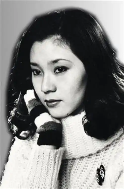 魏秋桦:17岁出道,演戏31年后转战商场,61岁仍单身活得自由!