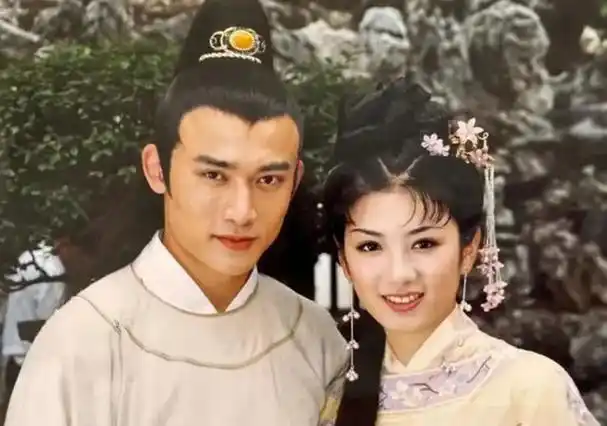 聂远:一婚娶美女演员,二婚娶小9岁粉丝,46岁活成人生赢家