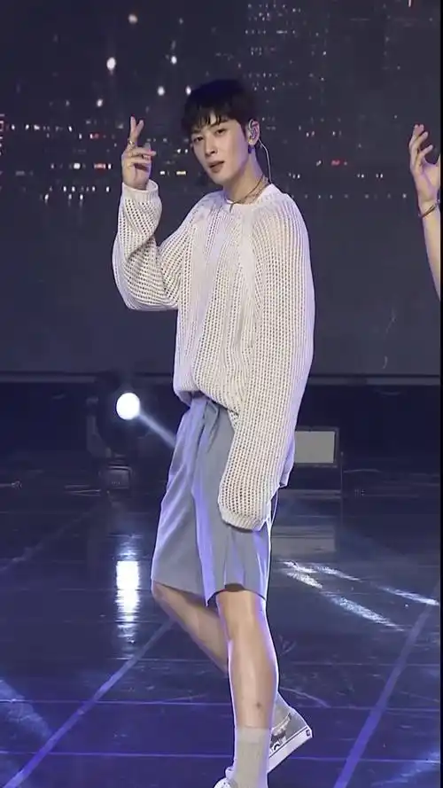 felix_车银优守护站 车银优超话#车银优女神降临#  #一眼