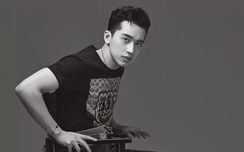 许魏洲魅力写真时尚大片高清壁纸