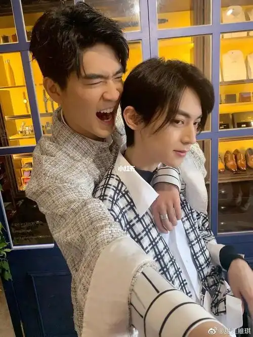 他们的浪漫 他们的感情 让我坚信世界上真的有两个人叫蕭立呈和藤沐仁