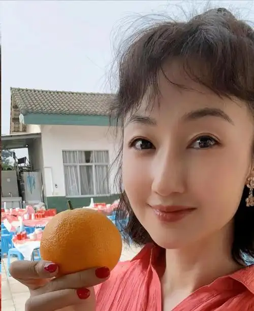 《正阳门下》回顾:孟家姐妹命不同,小杏忙拍戏小枣息影退圈