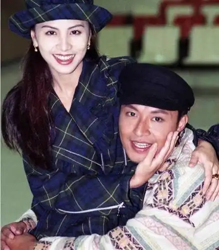 马景涛吴佳尼吃奶马景涛吴佳尼吃奶两人离婚始末经过被揭疑醉酒家暴图