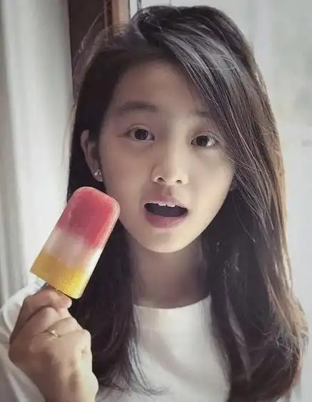 黄磊女儿因爱美被骂我染发涂口红打耳洞但我是好孩子