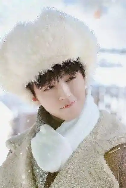 以后王俊凯小哥哥对他的女朋友一定也会很浪漫,虽然王俊凯小哥哥现在