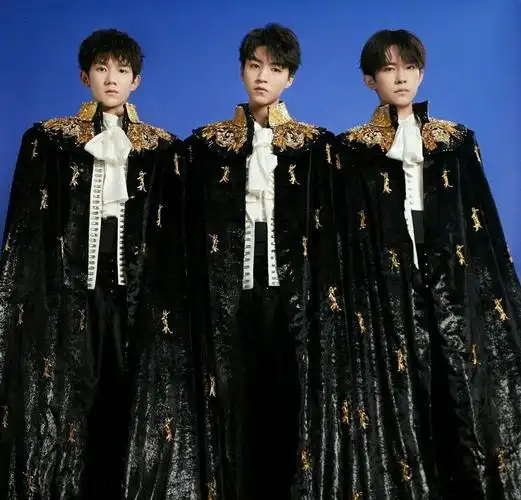 求tfboys一些无水印合体照,多久的都可以,无水印就好!