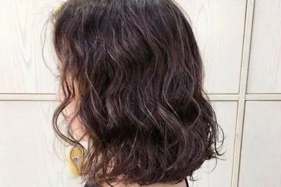 冷烫会导致脱发吗 冷烫对头发的伤害大吗