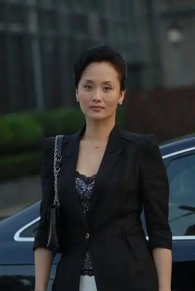 李颖的儿子和女儿分别是谁一