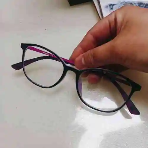 华西眼镜(大巷口店)-"我的镜架坏了,去华西逛了一圈,店里的营业.