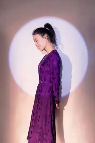 马思纯荞麦疯长曝海报登直通春晚展声音表现力