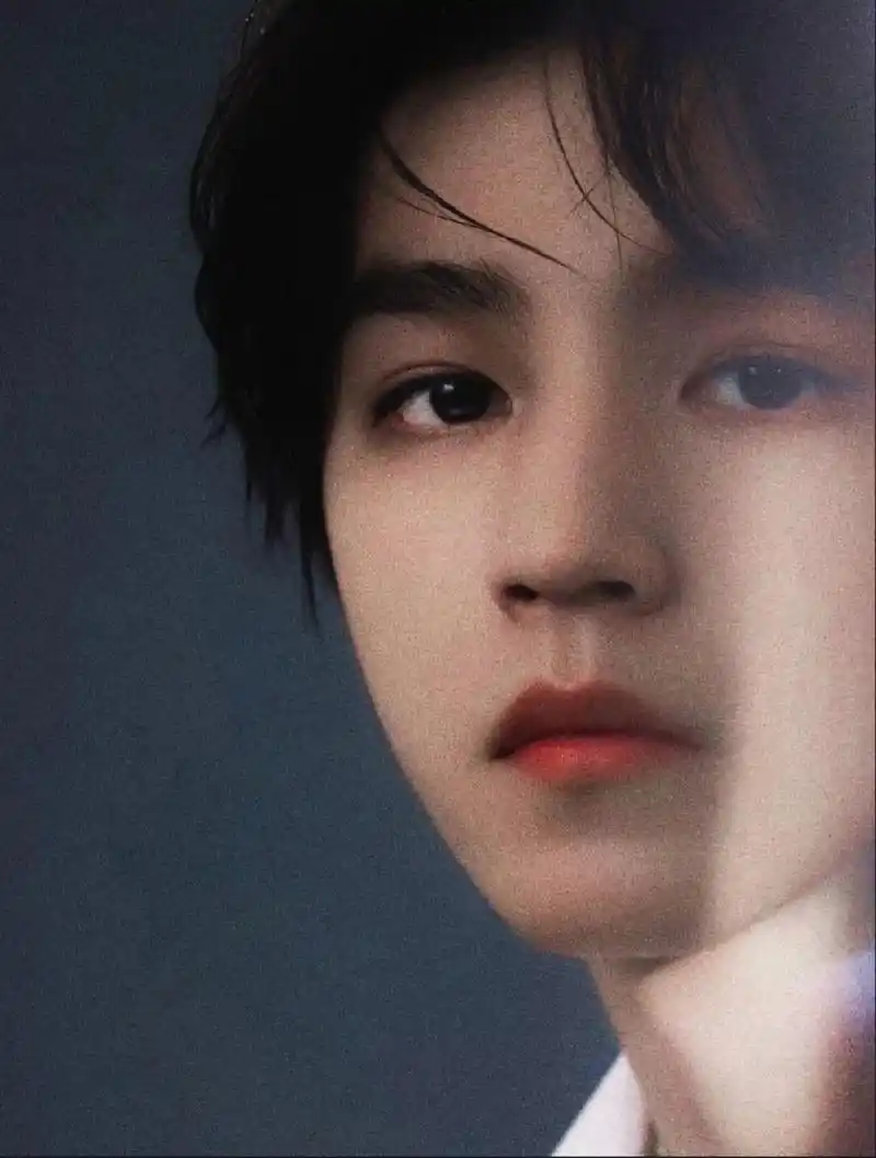 王俊凯那些惊艳照片1