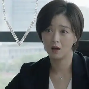 小舍得蒋欣同款项链女夏纯银v型v形v字大v字母字型锁骨链毛衣链季