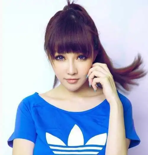 直发女生发型清爽甜美最气质