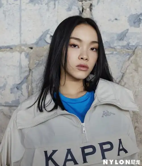 《nylon 尼龙》六月刊封面——@刘柏辛lexie