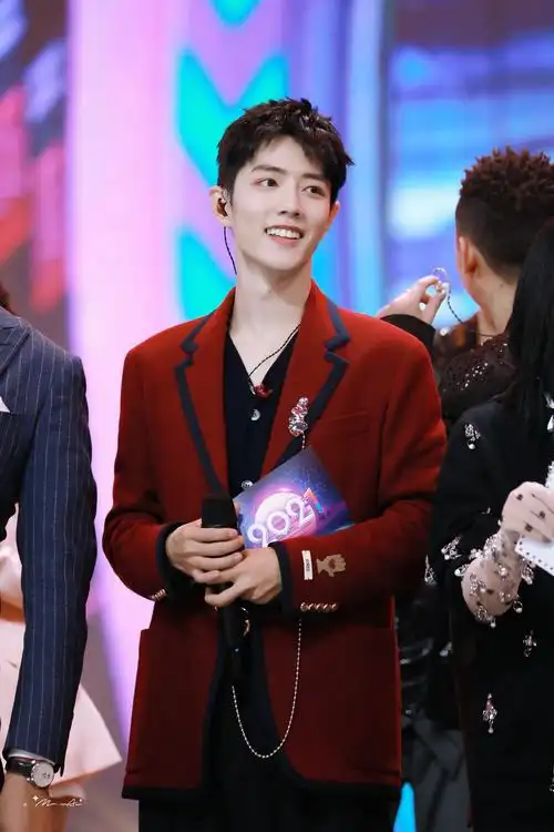 肖战,2021跨年,合唱合影