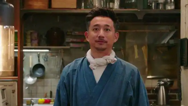 魏大勋在酒吧落魄的抽烟放不下杨幂网友抽烟卖惨抽了个寂寞