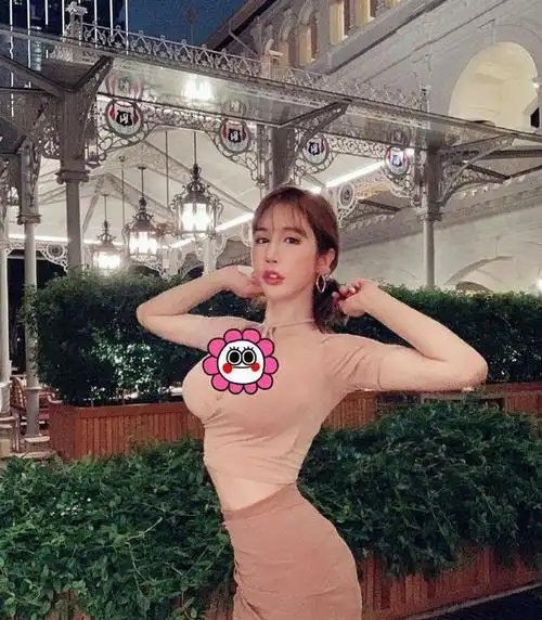 台湾美女网红身材火辣爆炸傲人胸部太吸睛网友表示是喜欢的