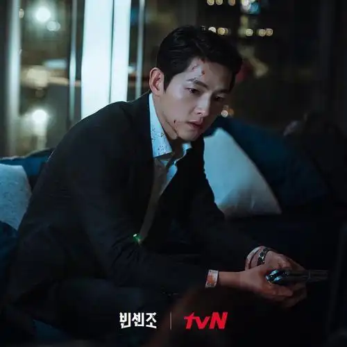 怎么说呢,感觉宋仲基就没有拍过烂片吧 他的阿斯达年代听说也很好看!