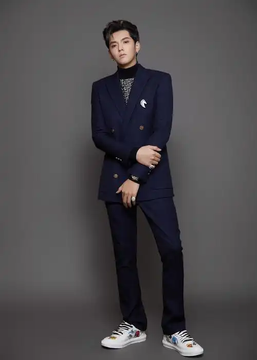 吴亦凡20210228图频集(微博之夜)