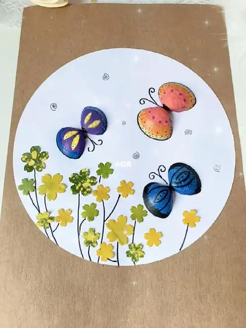 贝壳不要丢画成蝴蝶做一幅美美的秋日戏蝶图