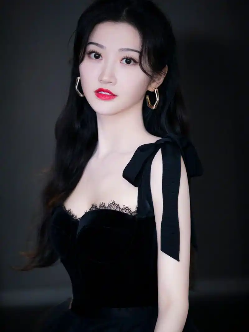 景甜因张继科事件将退出娱乐圈?视频未流出但多少还是有影响!