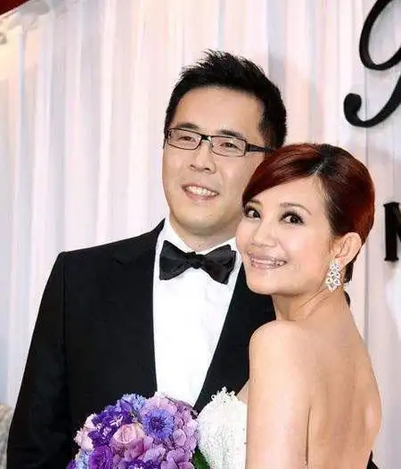 梁静茹和老公赵元同结婚多年,两人的儿子如今已经5岁了.