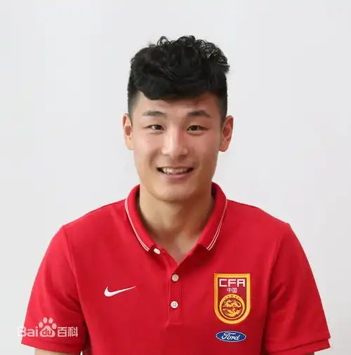 邮局港剧,武磊应该把发型改回原来的小短发为好