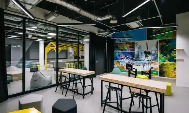 游戏公司办公室设计多样化的工作氛围