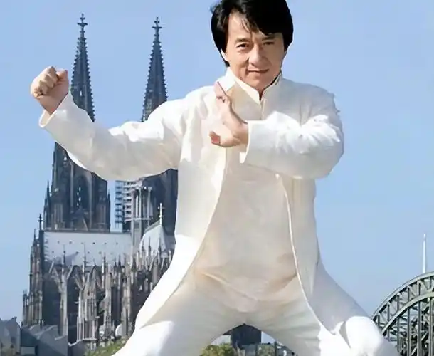 大学生表演"醉拳",成龙大哥当场邀请进入成家班