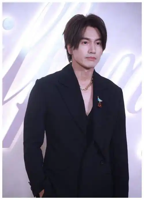 高伟光_明星_状态