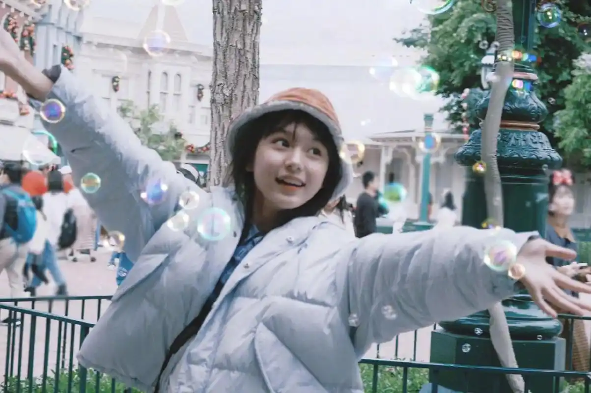 甜度满分99.圣诞快乐#刘楚恬长大了 #刘楚恬 #清纯甜美 - 抖音