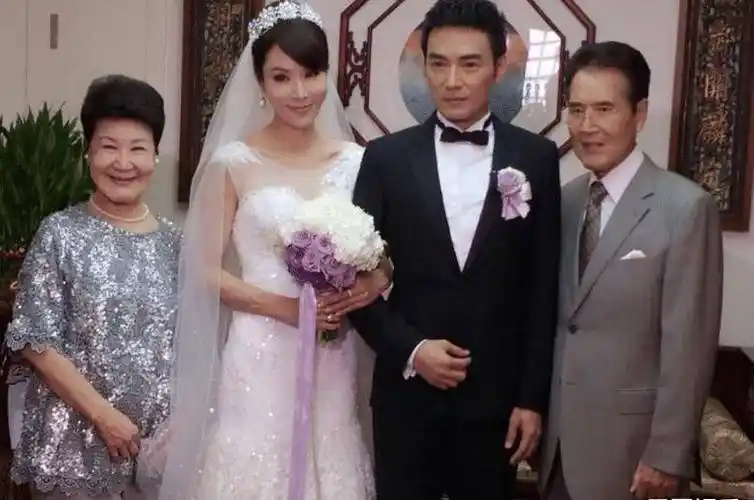 与焦恩俊分手1年,51岁女星近况曝光,无儿无女将侄子视如己出_林千