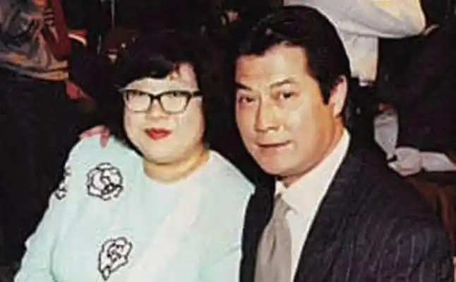 邓光荣强奸蓝洁瑛是真的吗据传邓光荣是黑社会老大出身让人震惊