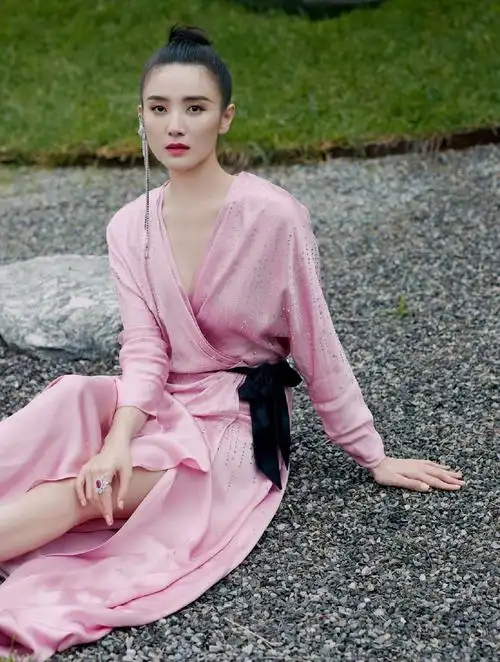 宋佳老公暖水瓶 小宋佳个人资料老公照片