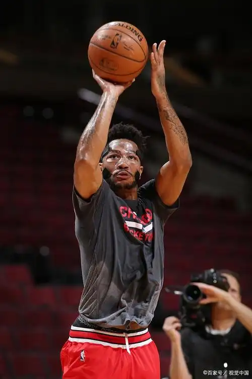 罗斯面临新选择:退役,中国联赛还是加盟其他球队?