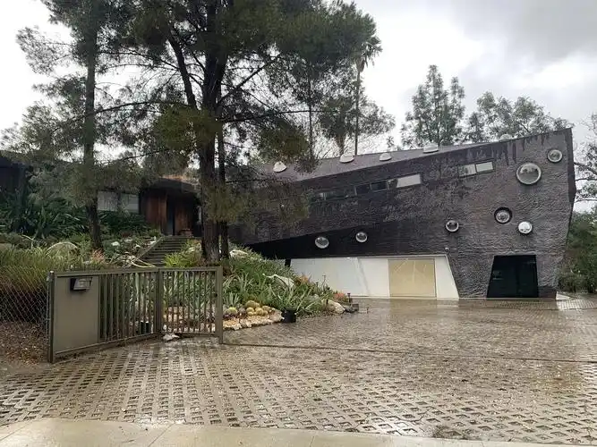 我乱逛竟然偶遇了马伯骞在洛杉矶的家哈哈哈