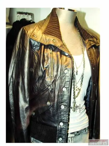 来自--荷兰2006年顶级流行时装秋冬橱窗照片 (300张图片)