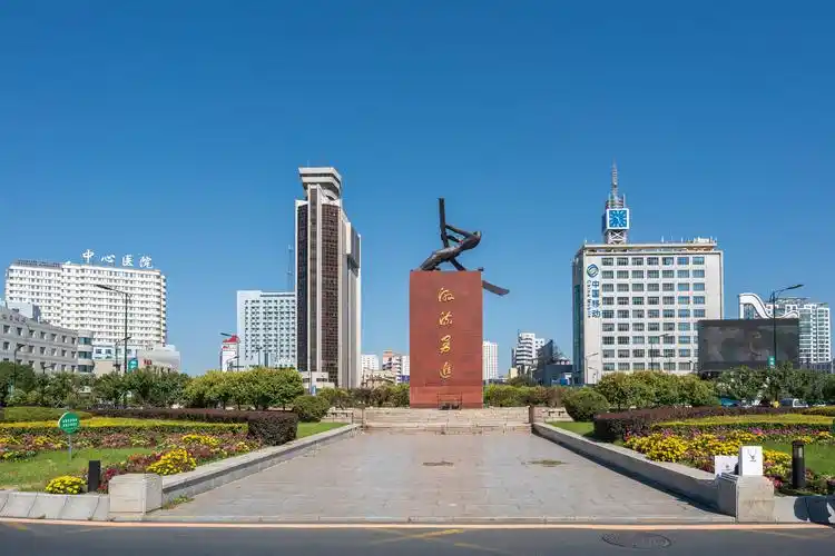 吉林市世纪广场攻略,吉林市世纪广场门票/游玩攻略/地址/图片/门票价