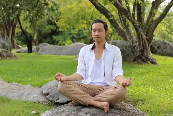 第二章:打坐能通小周天的真学舞步进攻法