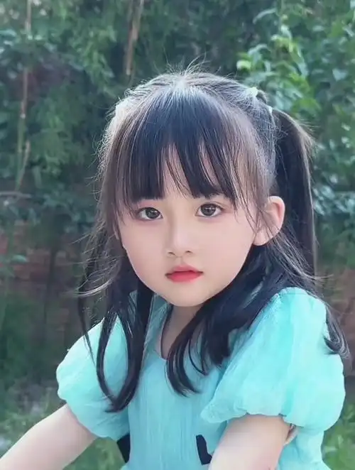 我的心借了你的光 大眼萌娃 女儿控