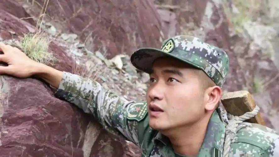 秀点绝活儿给你看这就是高原通信兵的日常