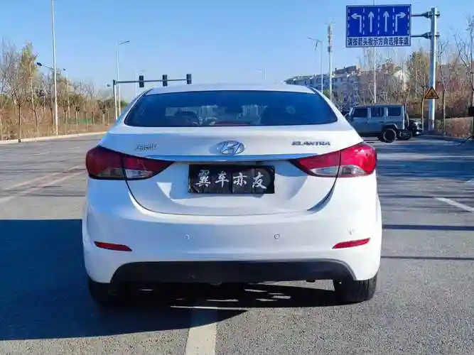 现代 朗动  2016款 1.6l 手动时尚型图片