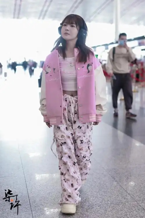 赖美云工作室独立运营