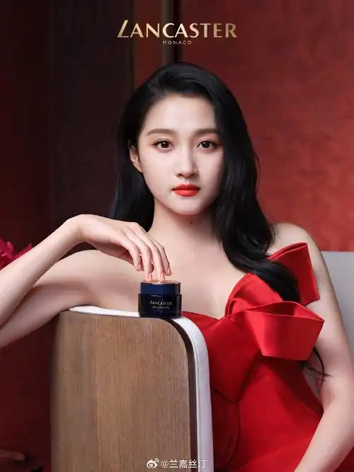 兰嘉丝汀中国区品牌代言人关晓彤##焕颜御美 龙腾嘉节