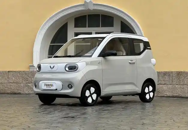 比亚迪个个爆款 秦plus销量破5万 3月新能源轿车销量发布|微型车|电动