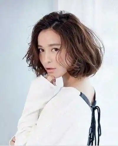 夏天少女感凌乱美短发发型图片