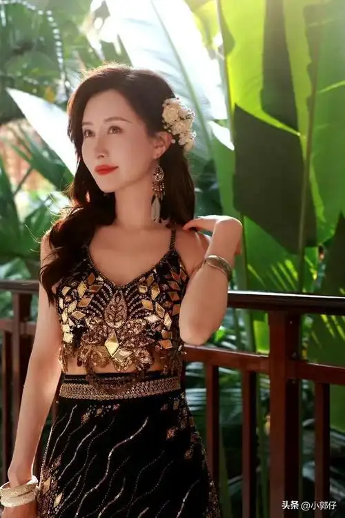 白衬衫|舒畅(演员)_网易订阅